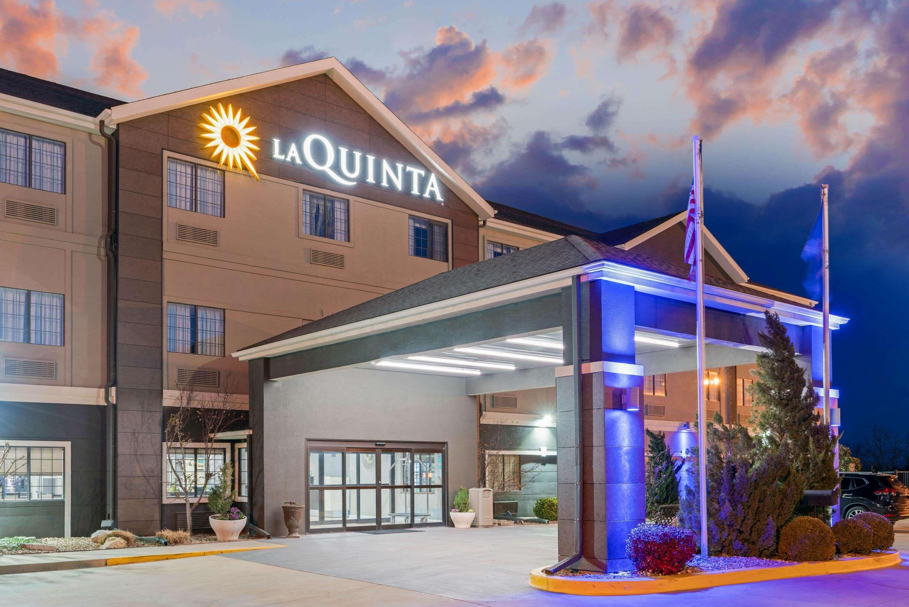 Hotel La Quinta By Wyndham Ada Esterno foto